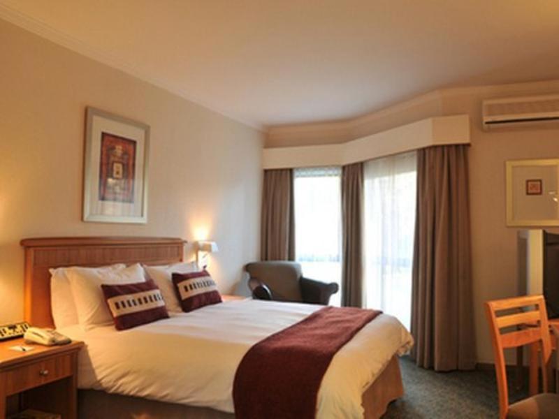 Constantia Hotel And Conference Centre Мидранд Екстериор снимка