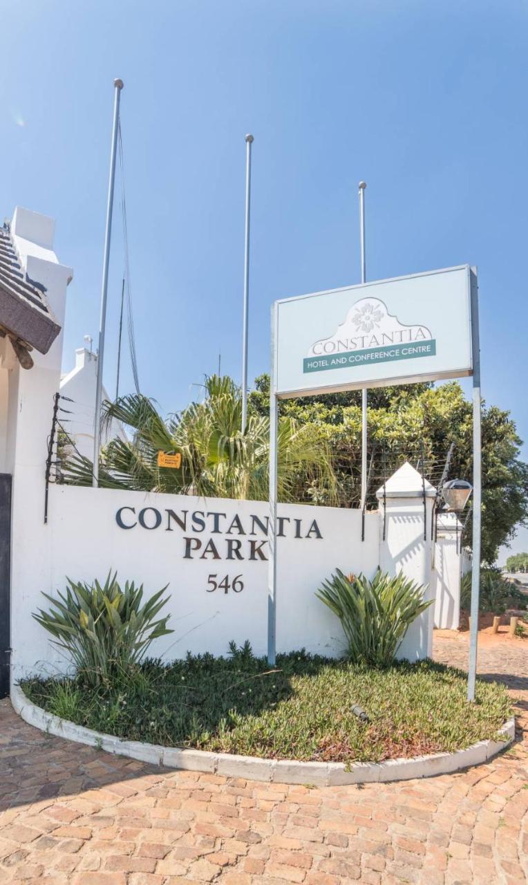 Constantia Hotel And Conference Centre Мидранд Екстериор снимка